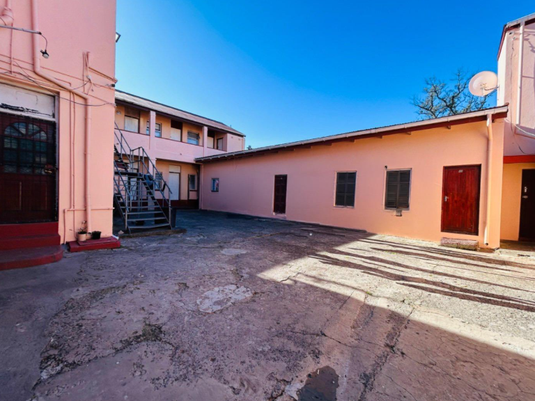 Commercial Property for Sale in Southernwood Eastern Cape
